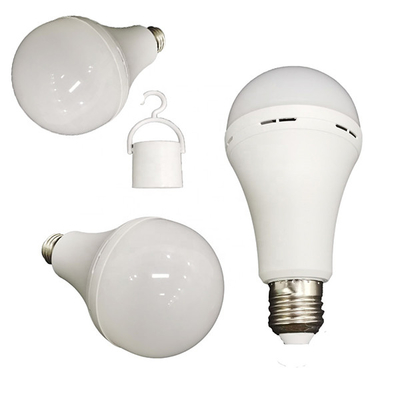 E27 material plástico Ultraportable del bulbo recargable de la emergencia LED